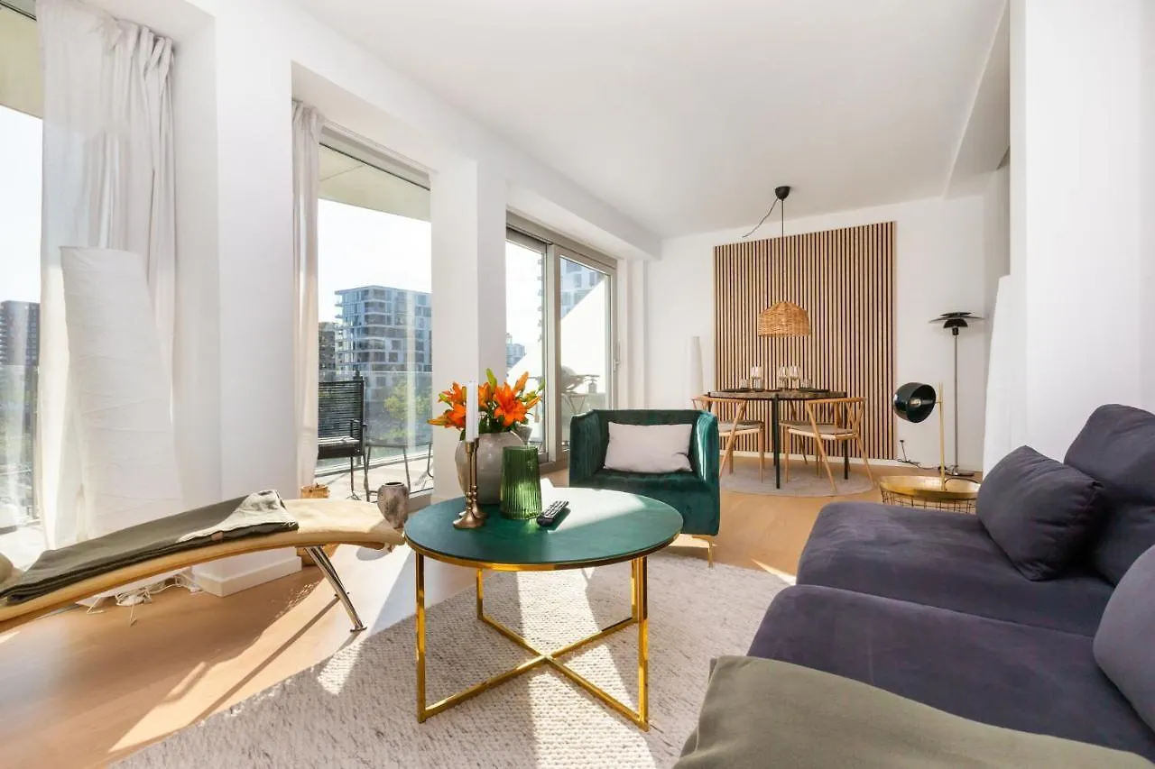 Apartment Lys 3 Vaerelses Lejlighed Med 26 M2 Sydvendt Altan Århus