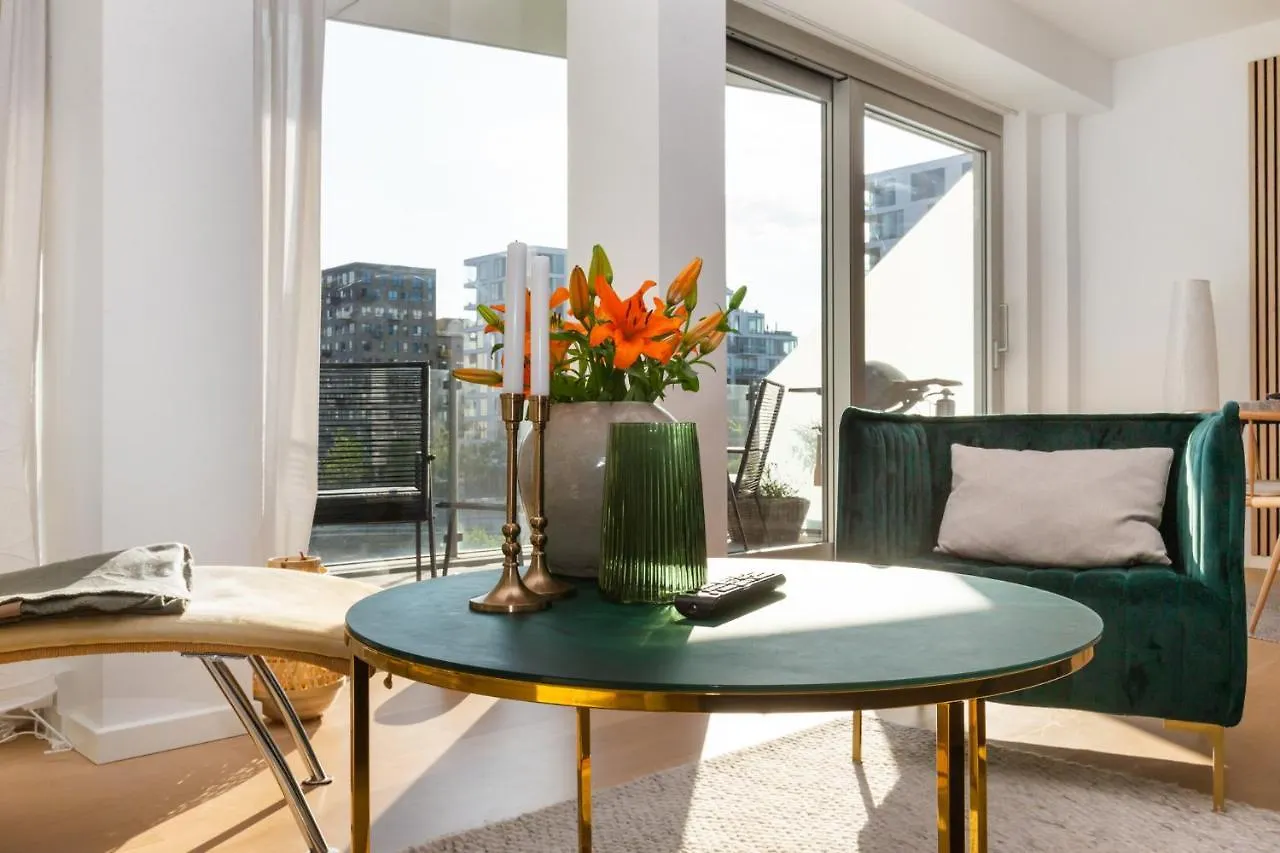 Apartment Lys 3 Vaerelses Lejlighed Med 26 M2 Sydvendt Altan Aarhus